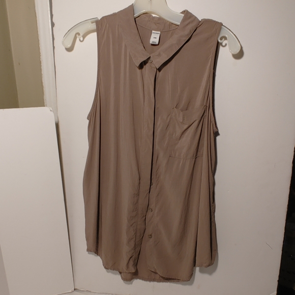 Women's Tan Button Front Sleeveless Collard Old Navy Shirt Top - Picture 6 of 6